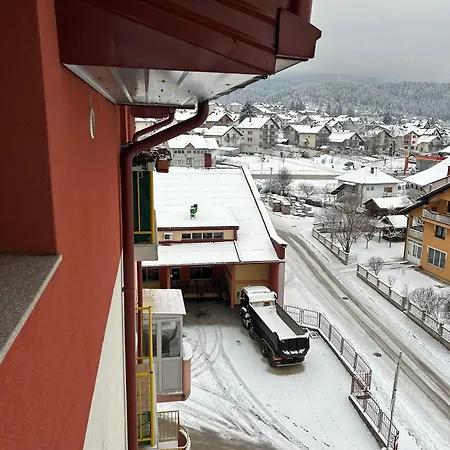Apartman Ljubica アパート *